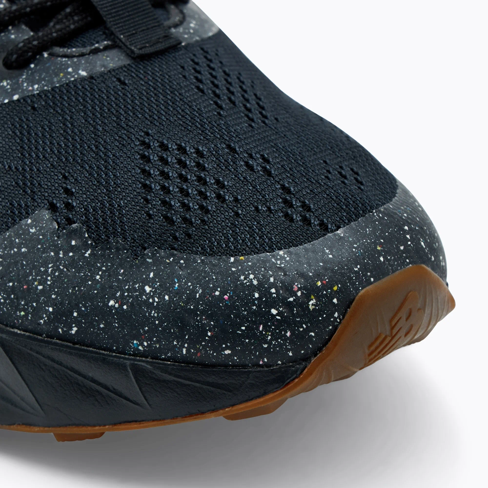 Кроссовки для бега New Balance Dynasoft Tektrel V1 black