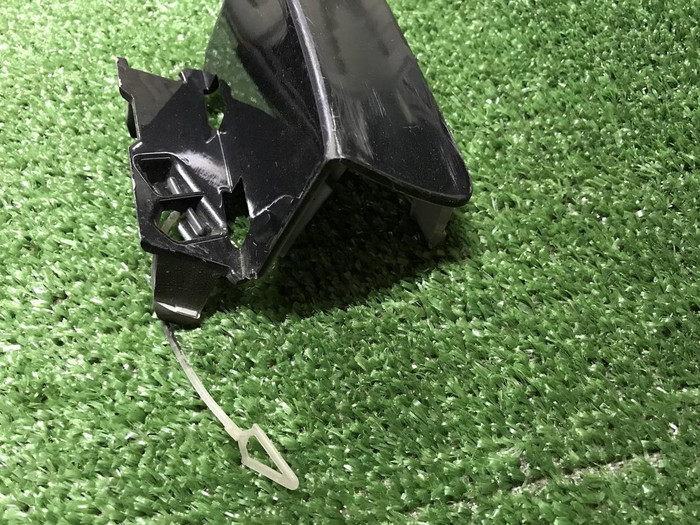 Заглушка буксир. крюка Mercedes CLS c257 (17-21)