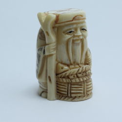 Нэцкэ Дзюродзин с корзиной риса и посохом