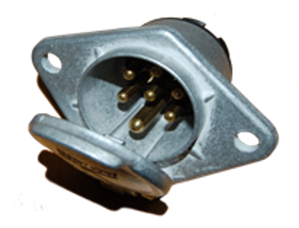Socket for tow hitch tag