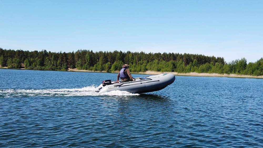 Лодка ПВХ РАКЕТА РК-380 Special+