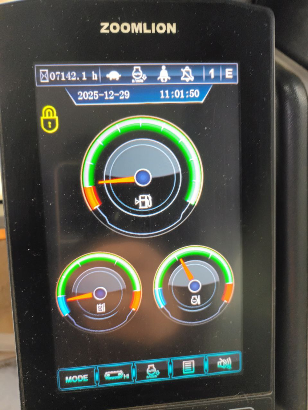 Zoomlion ZE215 Экскаватор ZE215E (Дизельный, 5,9 л, 152 л.с., АТ)