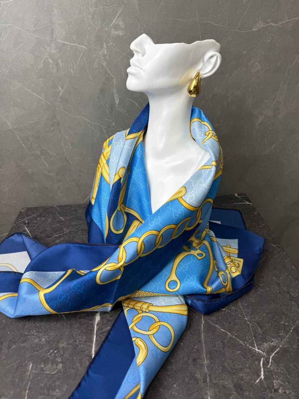 Платок Gucci