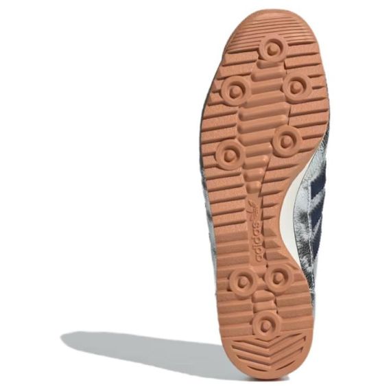 Кроссовки adidas originals SL 72 - это универсальный вариант для мужчин, женщин и мужчин всех возрастов.