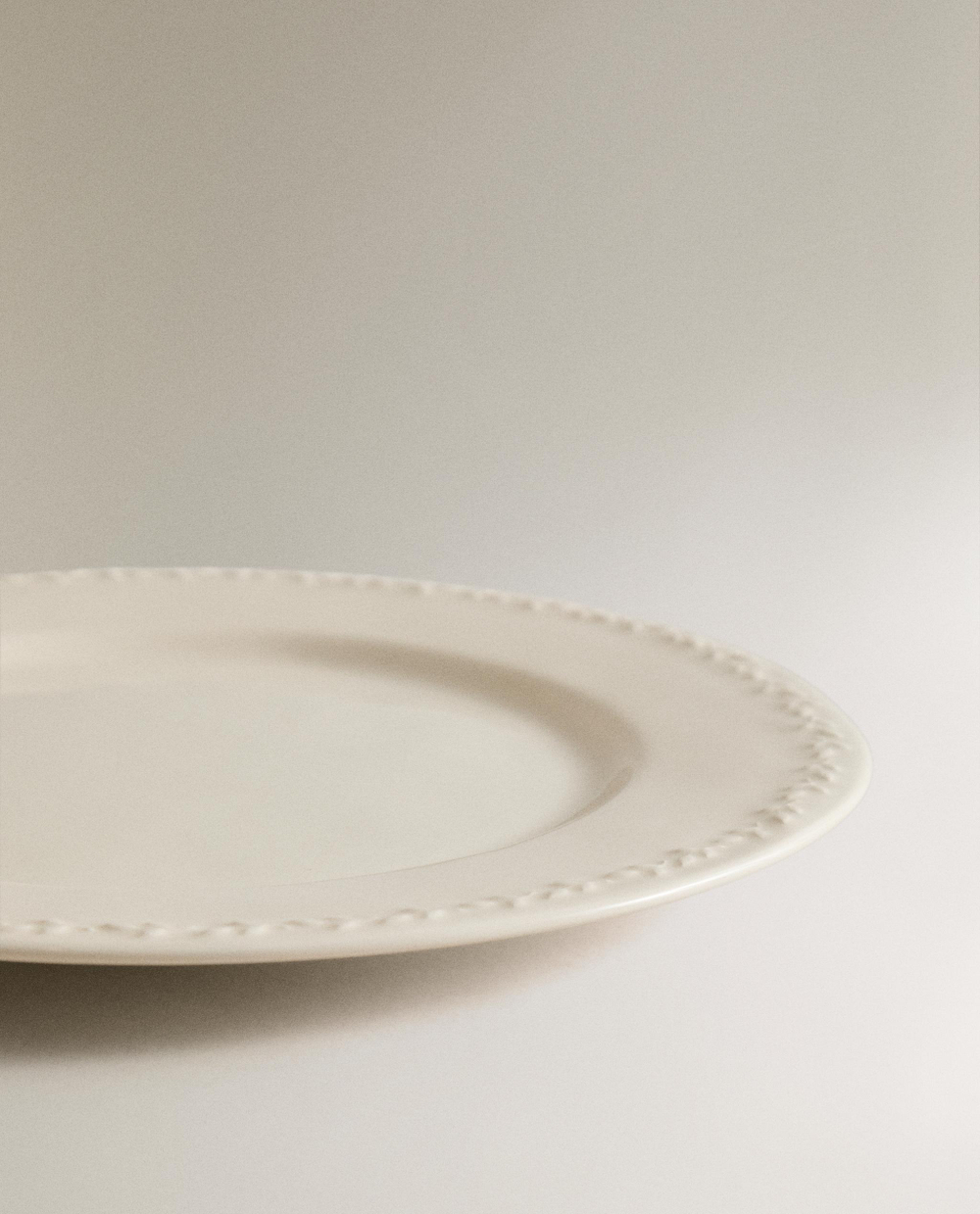 Zara Home набор столовой посуды из фаянса, цвет кремовый, 28.4 см