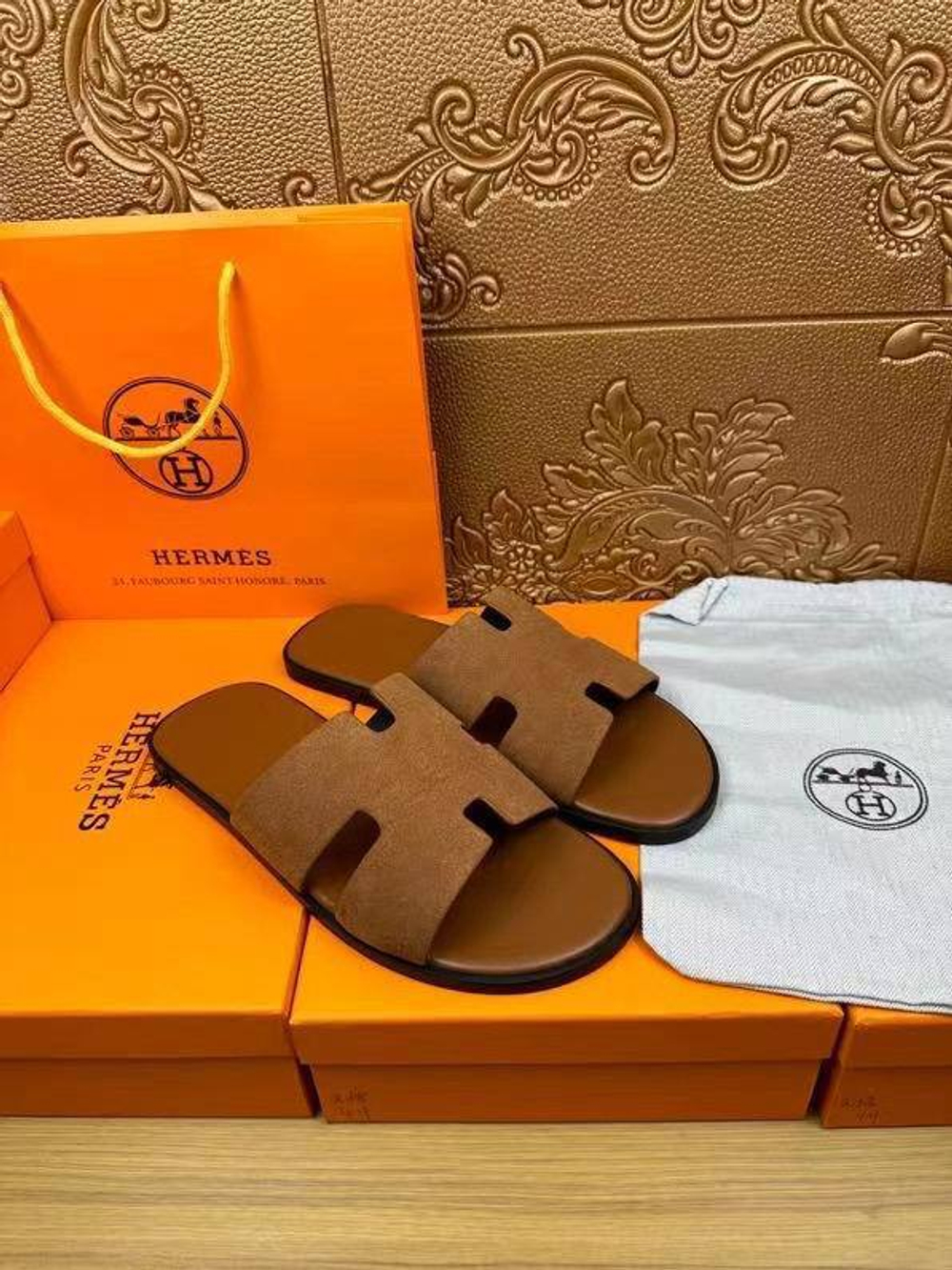 Шлёпанцы Hermes