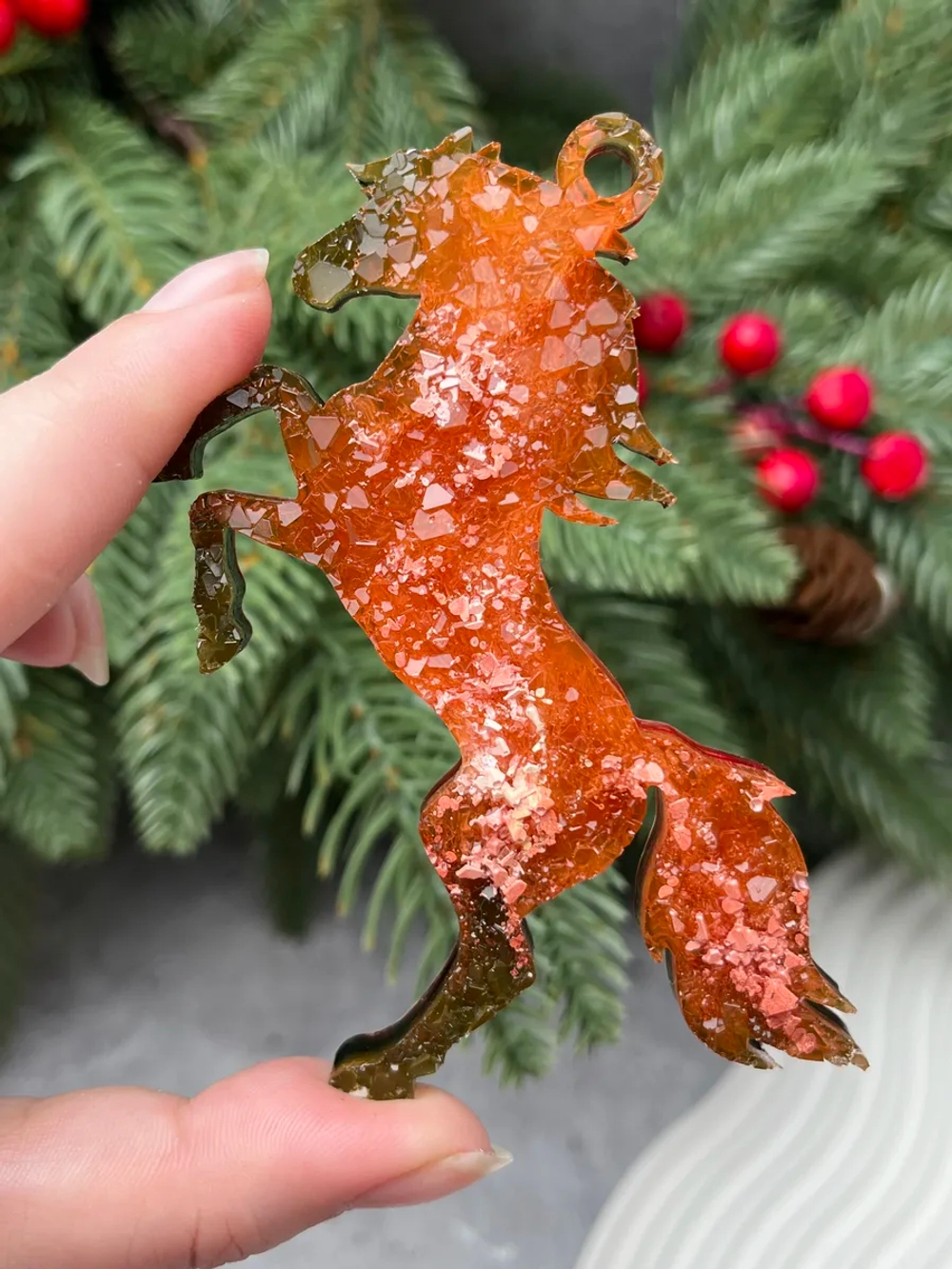 Новогодняя елочная игрушка Лошадка на дыбах