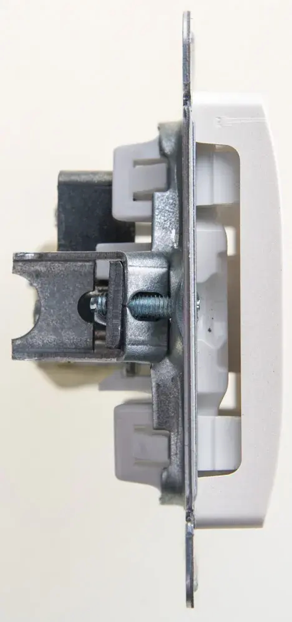 GLOSSA TV РОЗЕТКА одиночная 1дБ, механизм, ПЕРЛАМУТР