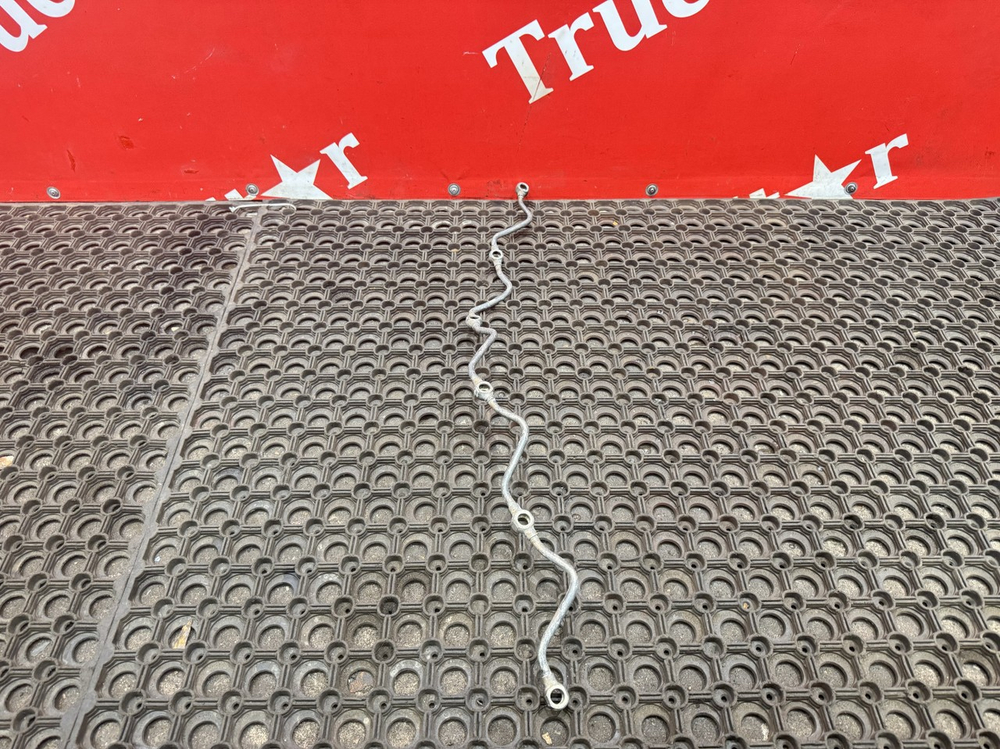 Трубка топливная