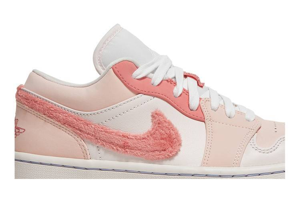 Кроссовки Jordan Air Jordan 1 Low Se "Mighty Swooshers" (Женская размерная сетка)