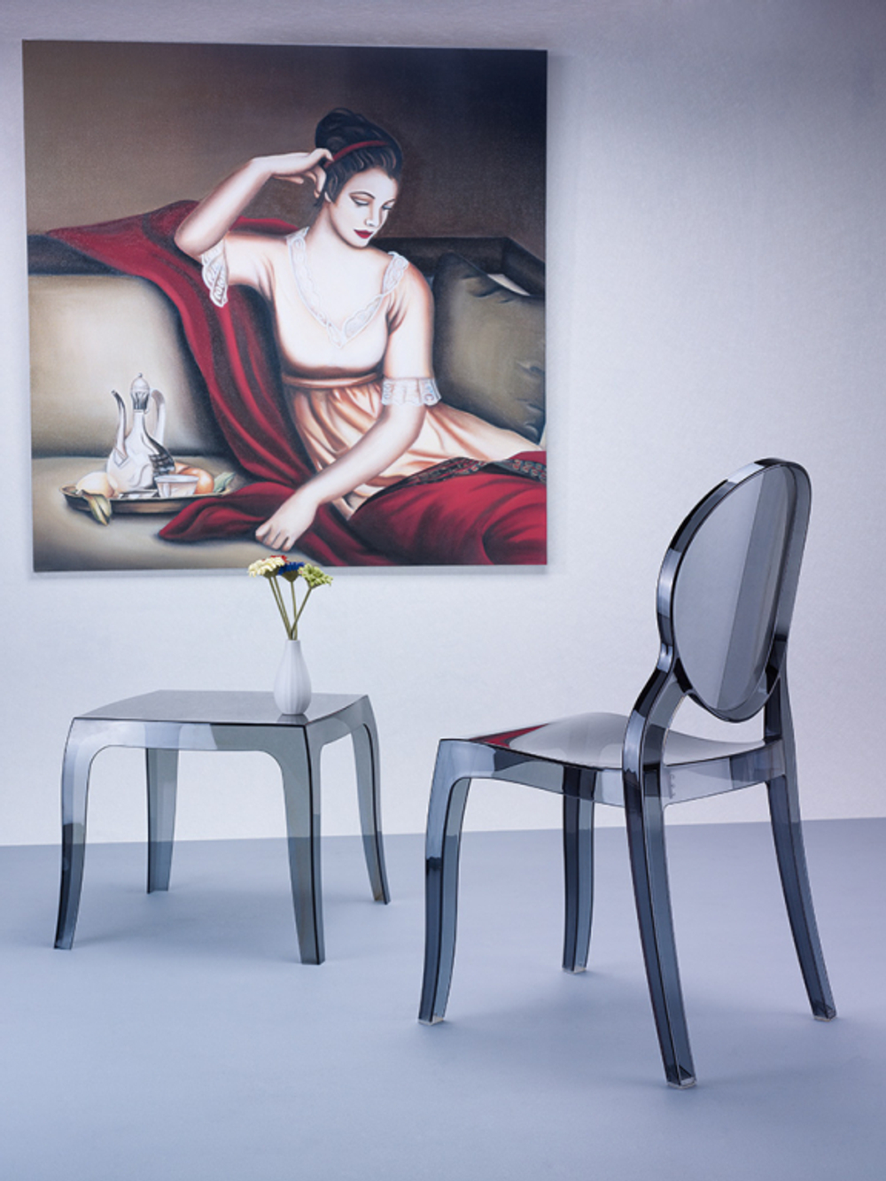 Столик прозрачный журнальный Siesta Contract Queen, черный