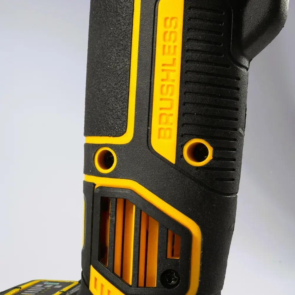 Бесщеточная болгарка Dewalt DCG504 18V 5.0AH - высокая производительность