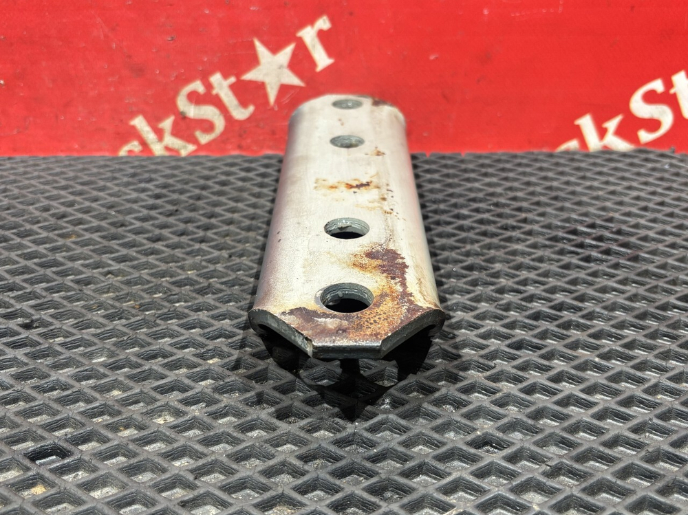 Кронштейн кабины