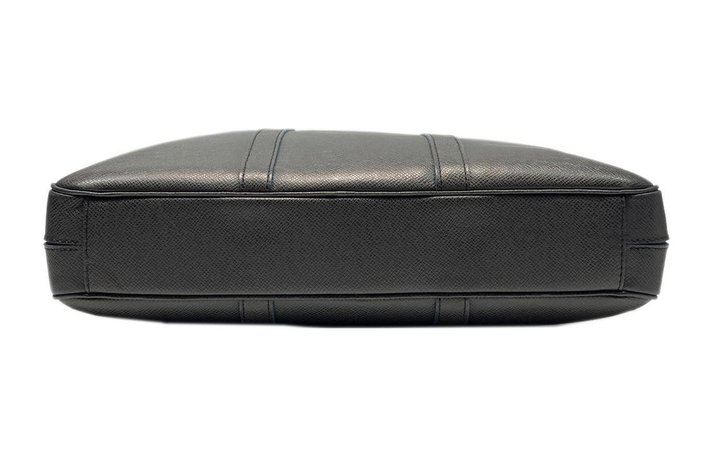 LOUIS VUITTON Taiga Leather Briefcase Small Men"s Black