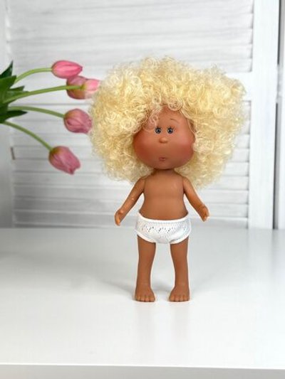 Кукла Nines виниловая 23см Little Mia Latina без одежды (3199WL7)