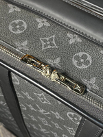 Чемодан Louis Vuitton