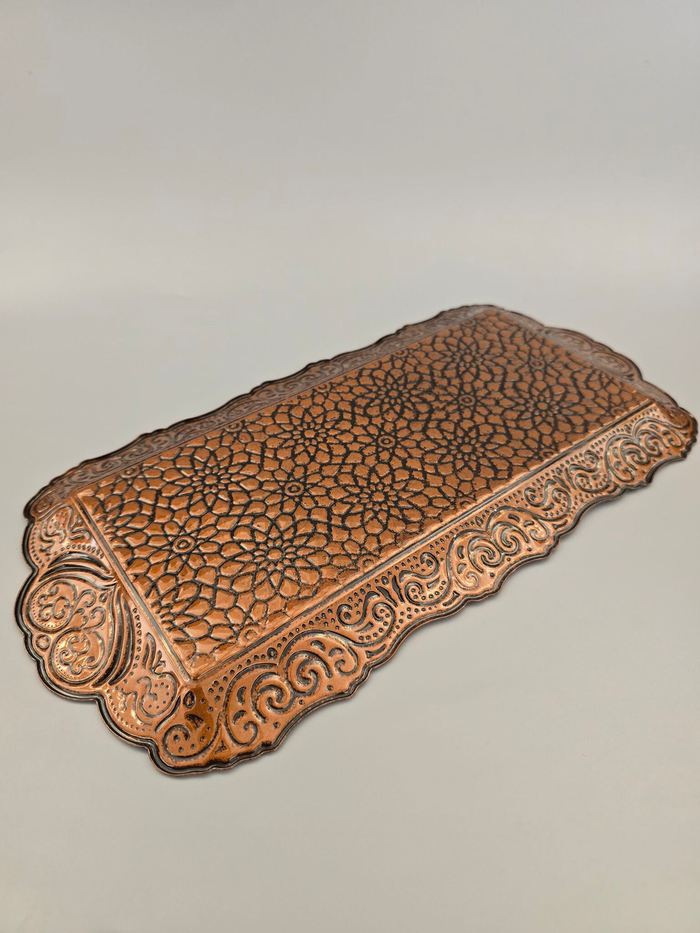 Поднос прямоугольный декоративный 35*18 "Цветок" металлический /ACAR. Турция (серебристый)