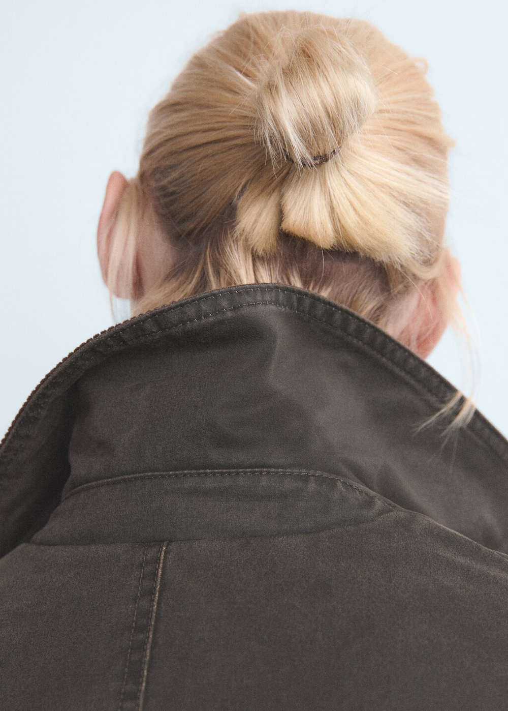 Прямые джинсы с посадкой на талии