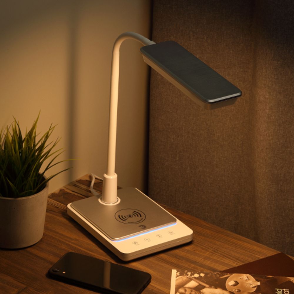 Настольный светильник ЭРА NLED-499-10W-W светодиодный белый