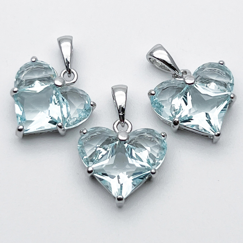 Подвеска Сердце, цвет серебро+аквамариновый, размер 14*14 мм, цена за 1 шт