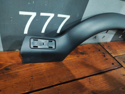 Накладка крыла переднего правого Opel Zafira A Новая Оригинал 90597592