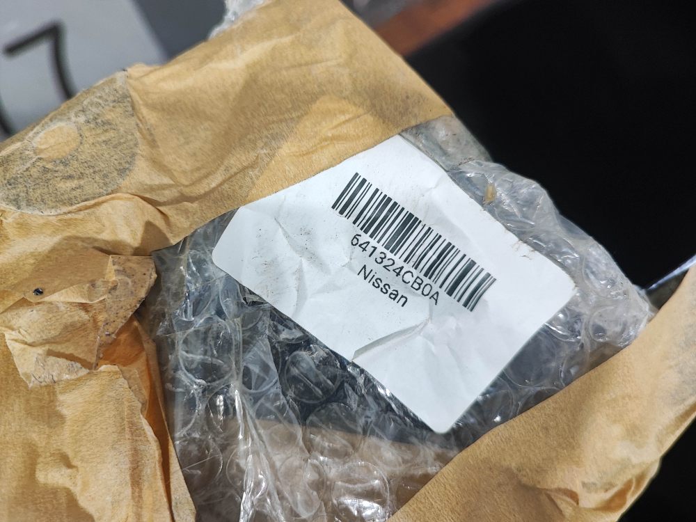 Стакан передний левый Nissan X-Trail 3 (T32) 13-23 Новое Оригинал  641204CB0B