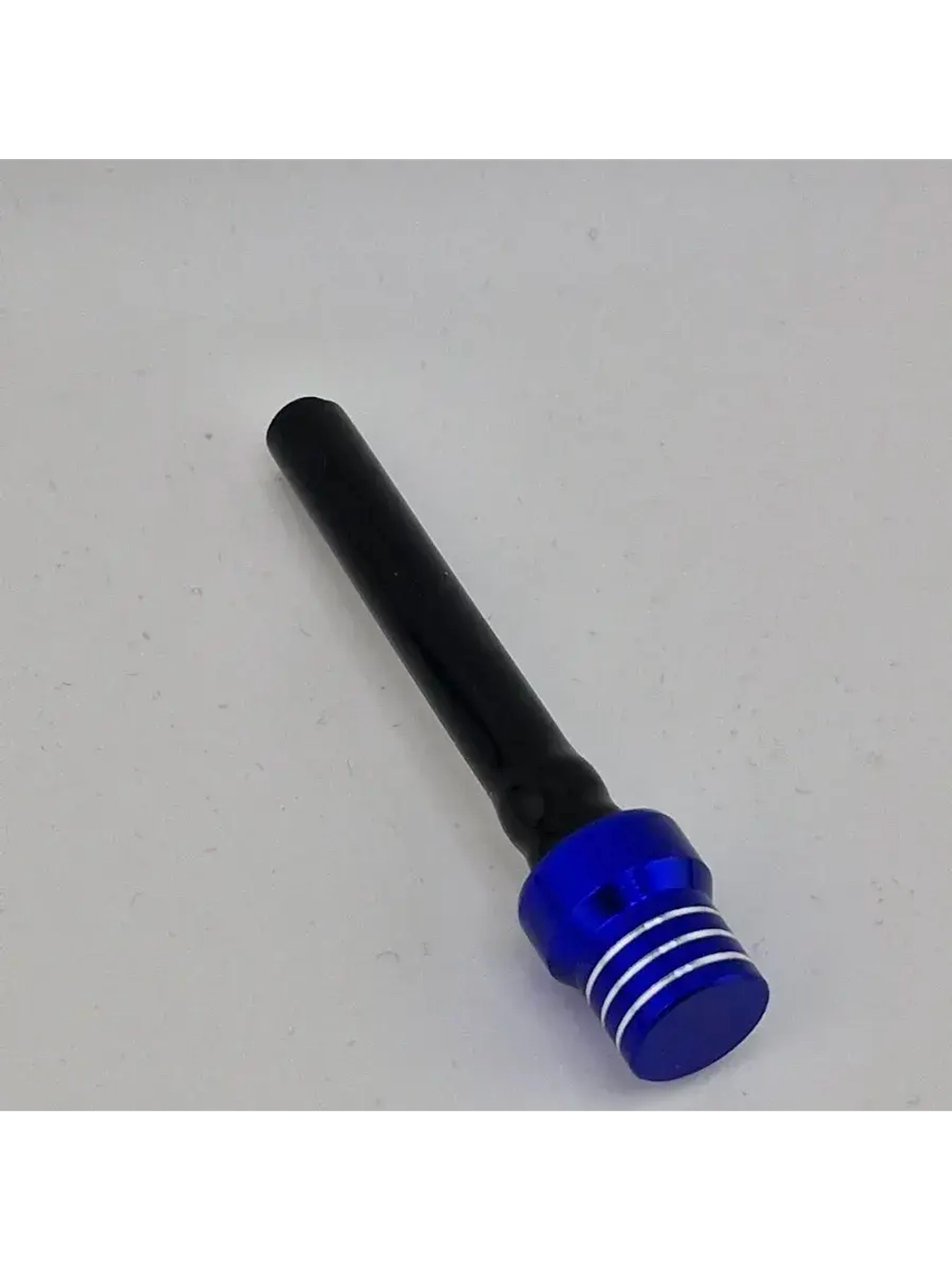 Клапан крышки бензобака