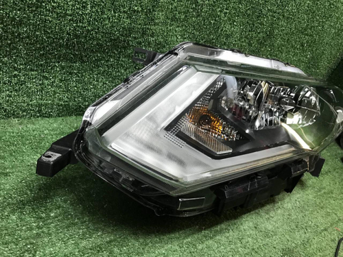 Фара левая Nissan X-Trail T32 (2017-2022) галоген