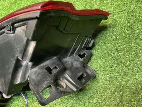 Фонарь правый внешний Audi A4 B9 (2015-2020) седан