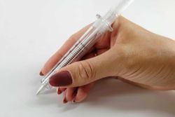 Ручка «Шприц»