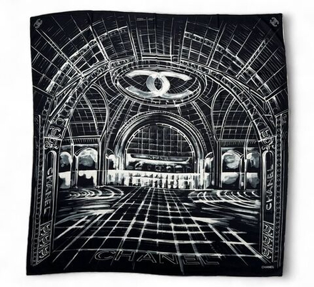 Платок CHANEL