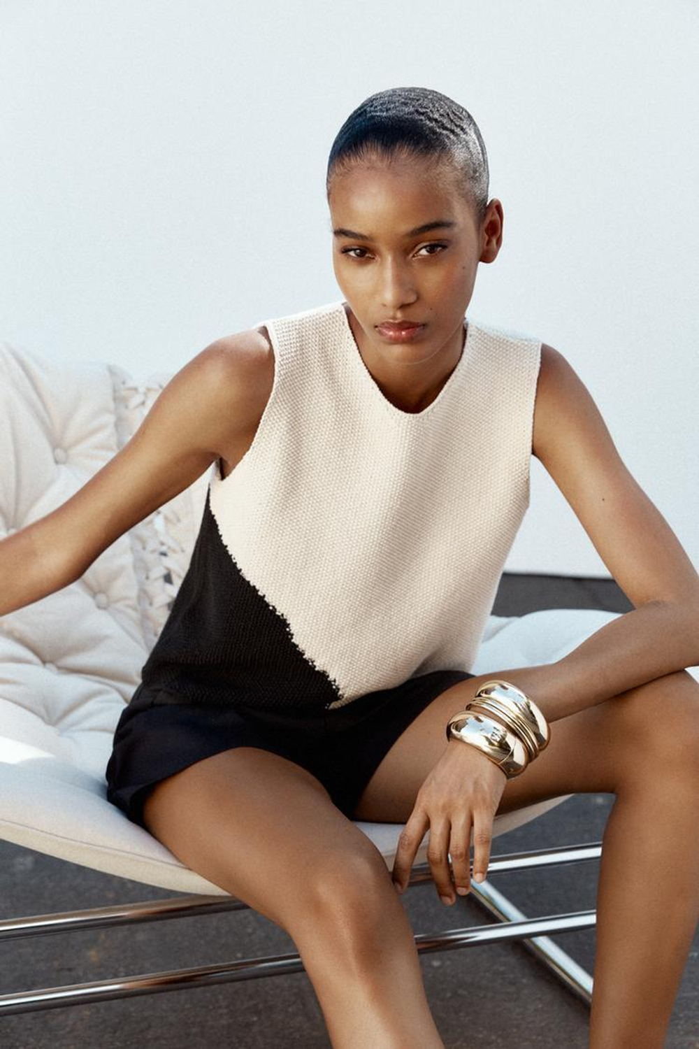 ZARA ТРИКОТАЖНЫЙ ТОП БЕЗ РУКАВОВ, ЭКРЮ/ЧЕРНЫЙ