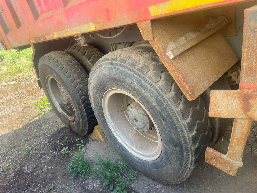 HONGYAN 908 8x4 Самосвал CQ3406HV39 (Дизельный, 8,7 л, 387 л.с., МТ)