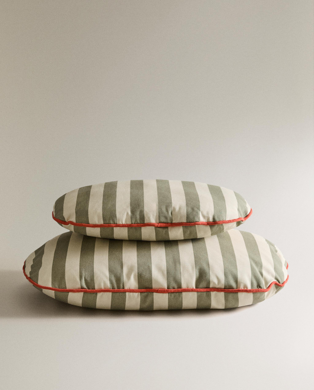 Декоративная подушка Zara Home, хлопок, 1372/009
