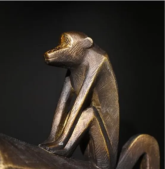 Статуэтка Pious Ornament