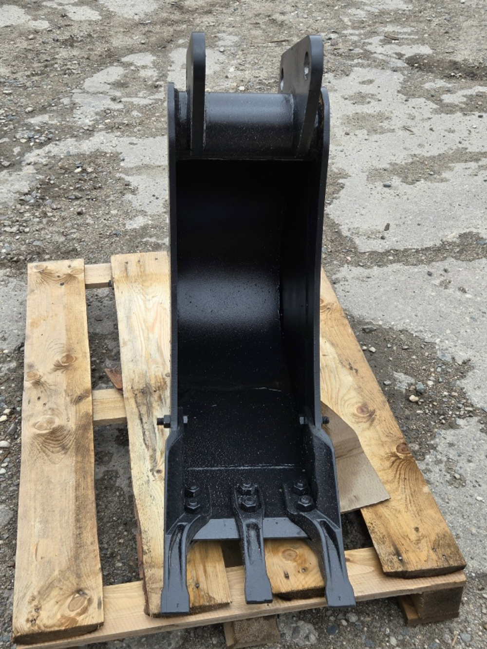 Ковш Volvo BL61/BL71 300 мм