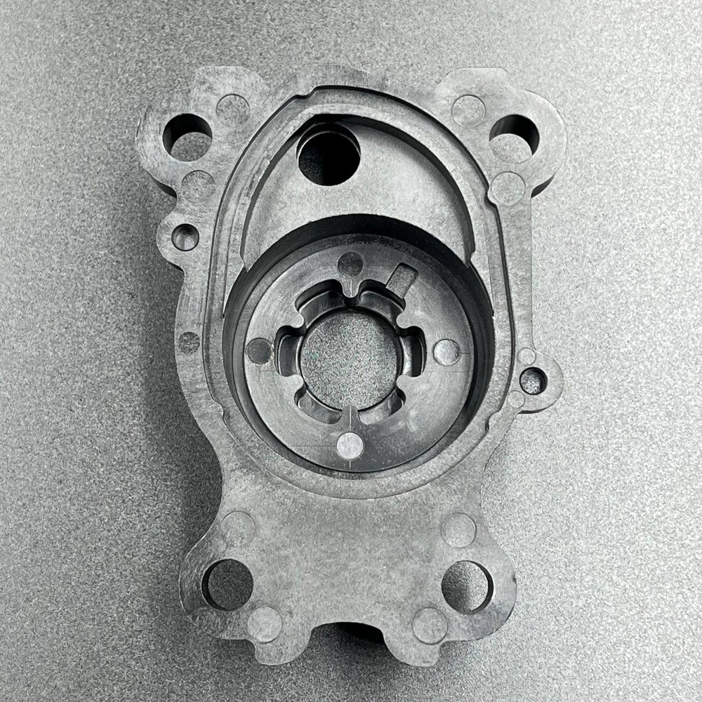 Корпус помпы охлаждения Yamaha 40-50, F40-60 (Omax)