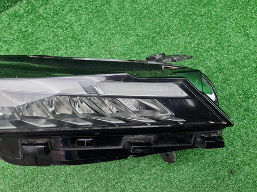 Фара правая Geely Coolray (2023-н.в.) LED