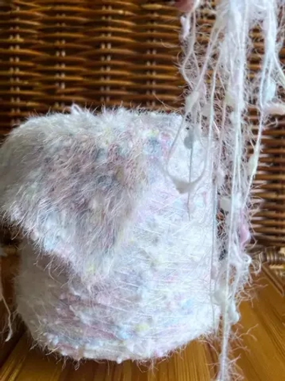 Пряжа  декоративная с ворсом и шишибриками