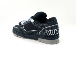 Кроссовки Louis Vuitton Trainer Black with Croc-embossed denim