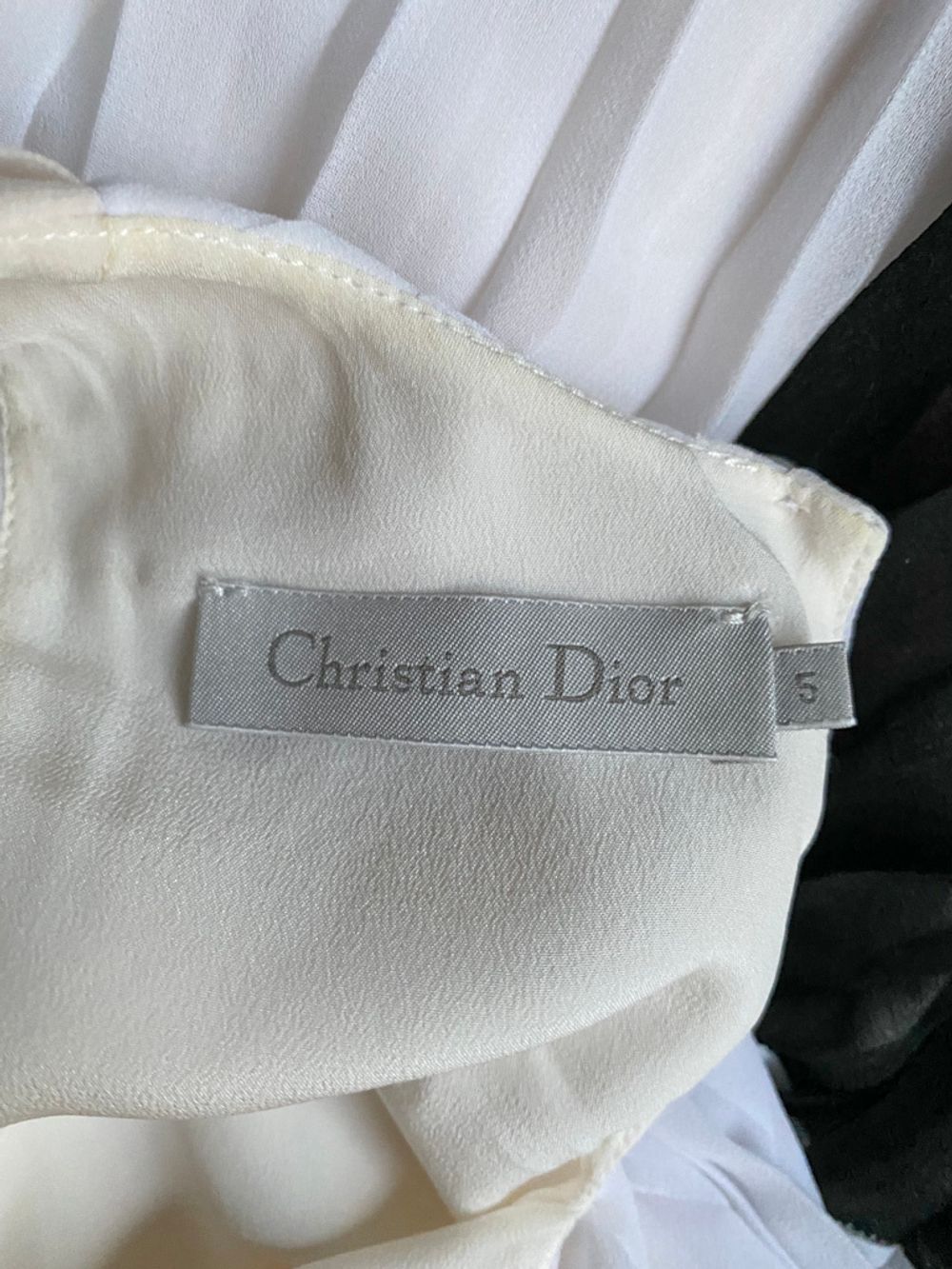 Платье Christian Dior, 110