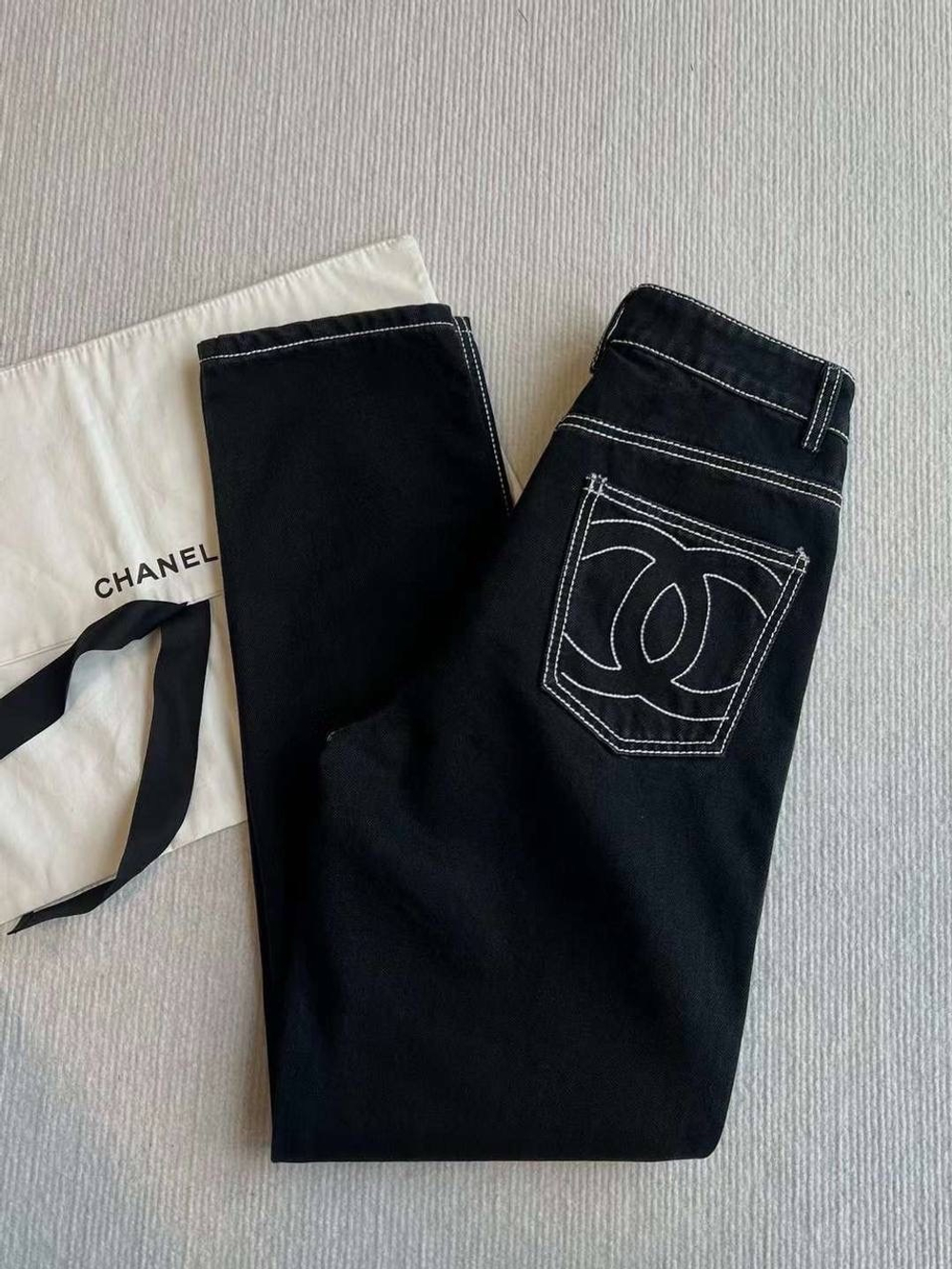 Джинсы Chanel