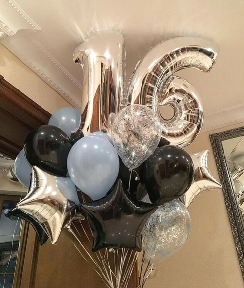 Композиция из шаров в Серебряном и Чёрном Цвете