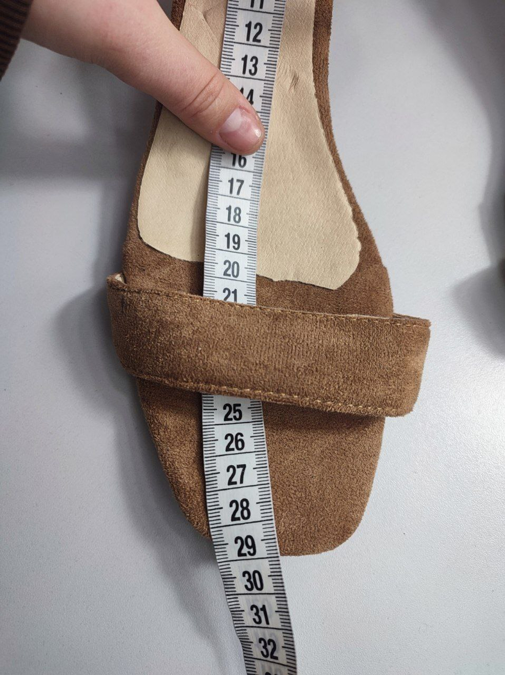 Босоножки на каблуке 41-42 размер