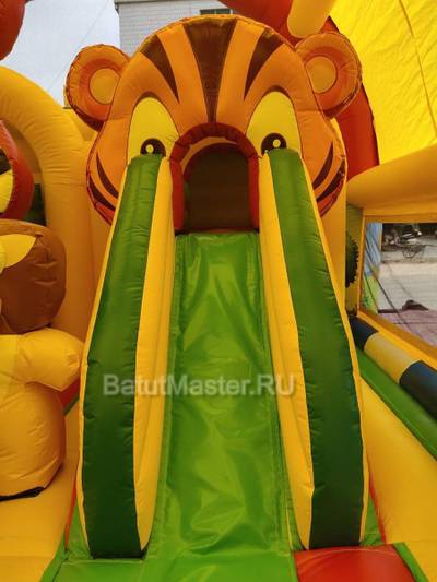 Коммерческий надувной батут "Мульти зверята" с крышей, 10*6*6 м