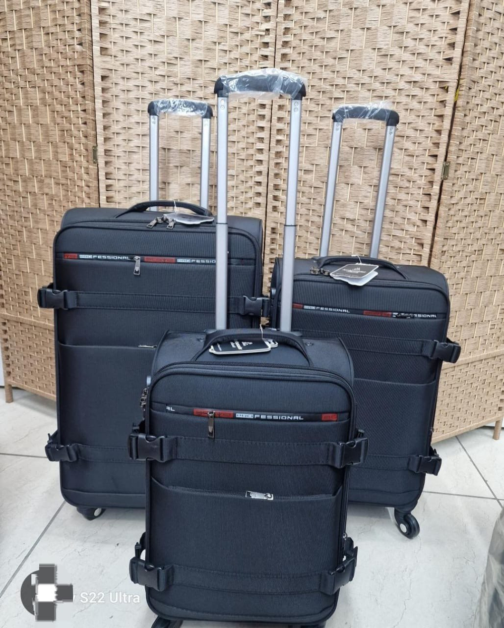 Набор тканевых чемоданов