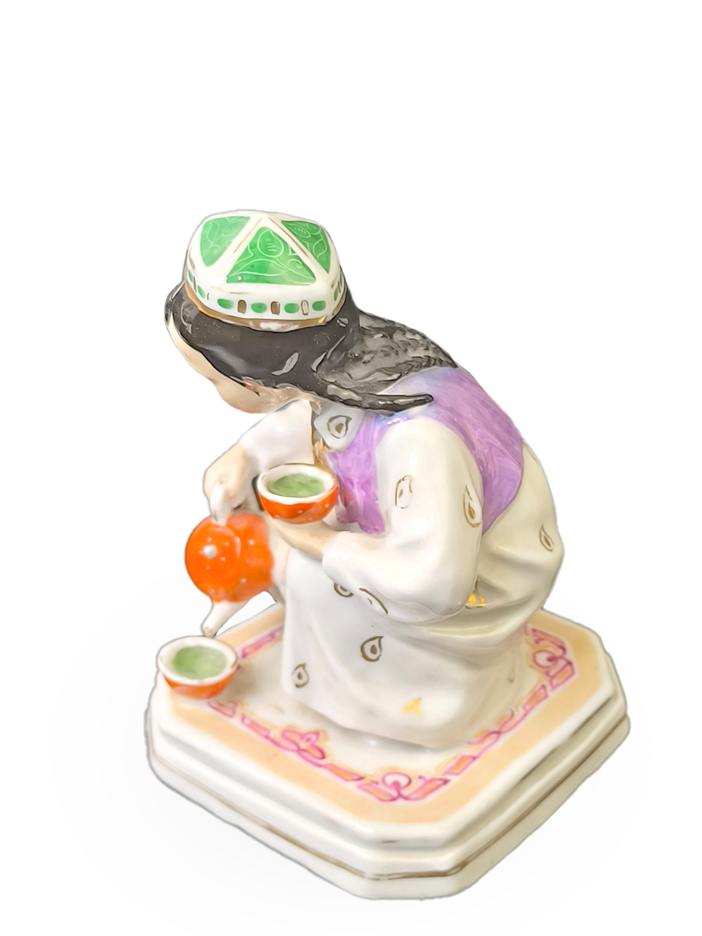 Фарфоровая статуэтка "Маленькая хозяйка" ДФЗ