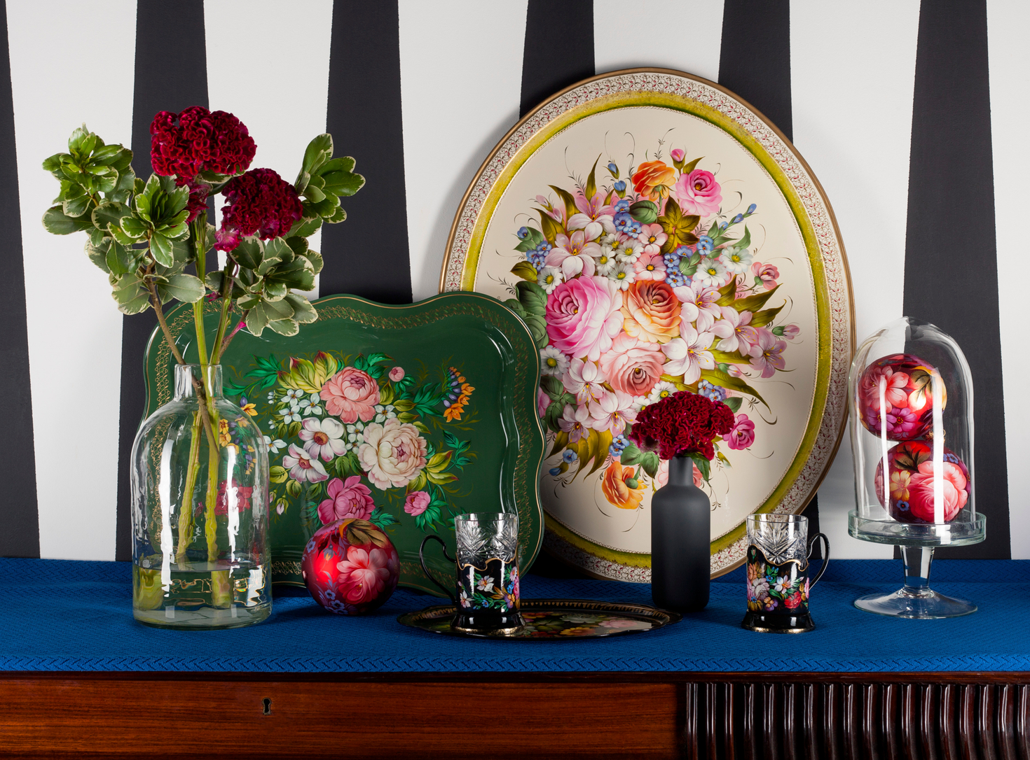 При фабрике