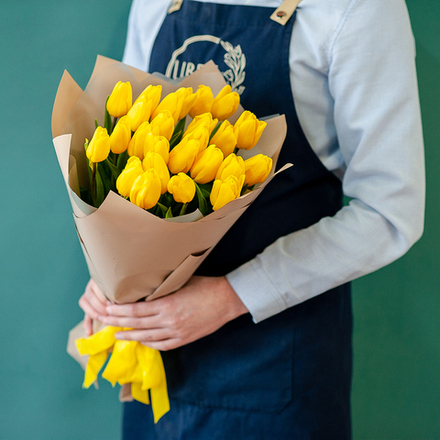 Желтые тюльпаны