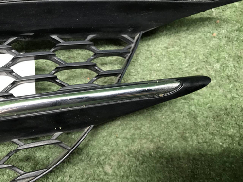 Решетка перед. бампера Mercedes S W223 (20-нв) AMG